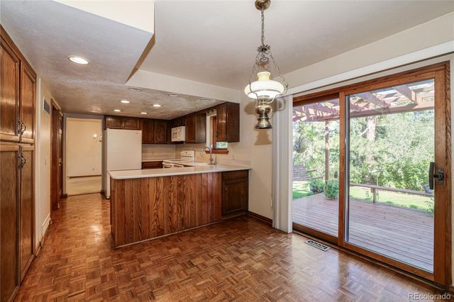 10521 E Dorado Avenue, Englewood, CO 80111