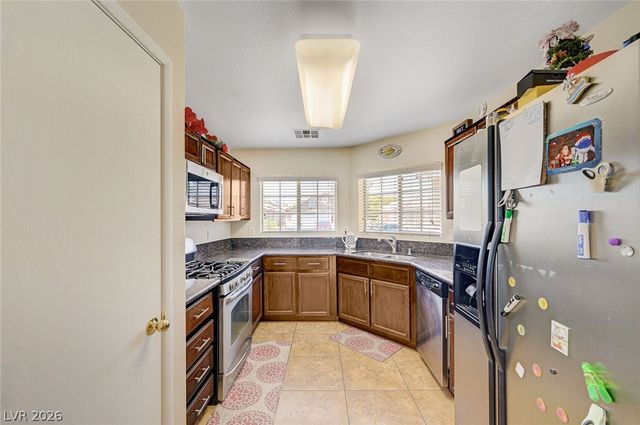 1119 Emerald Stone Avenue, North Las Vegas, NV 89081