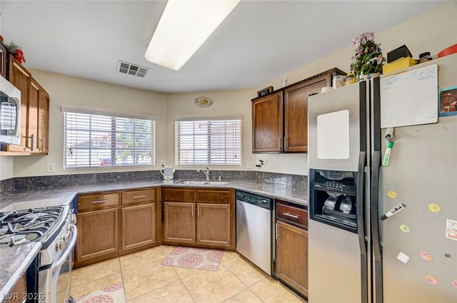 1119 Emerald Stone Avenue, North Las Vegas, NV 89081