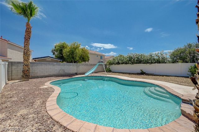 1119 Emerald Stone Avenue, North Las Vegas, NV 89081
