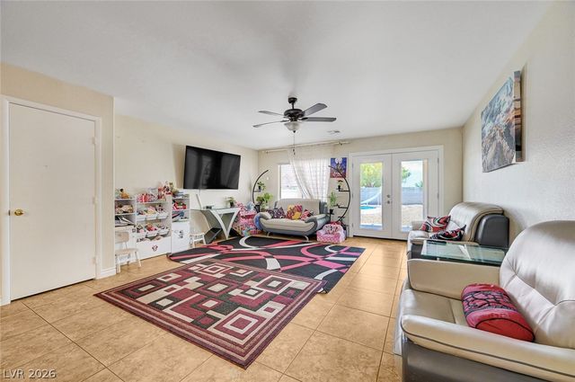 1119 Emerald Stone Avenue, North Las Vegas, NV 89081