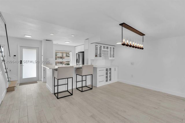 3925 NE 167th St 20, North Miami Beach, FL 33160