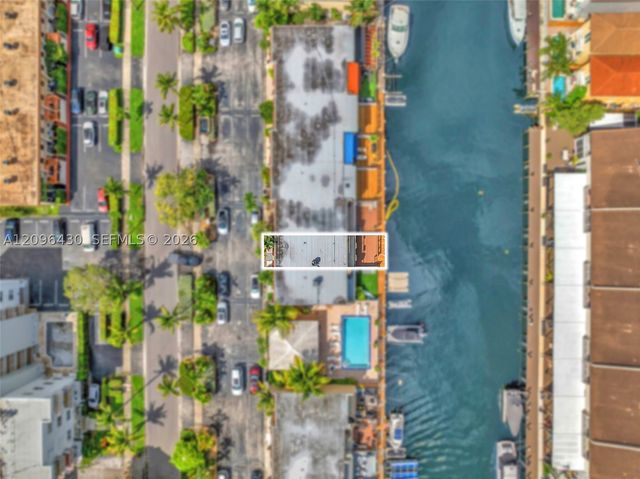3925 NE 167th St 20, North Miami Beach, FL 33160