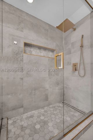 3925 NE 167th St 20, North Miami Beach, FL 33160