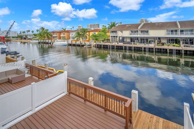 3925 NE 167th St 20, North Miami Beach, FL 33160