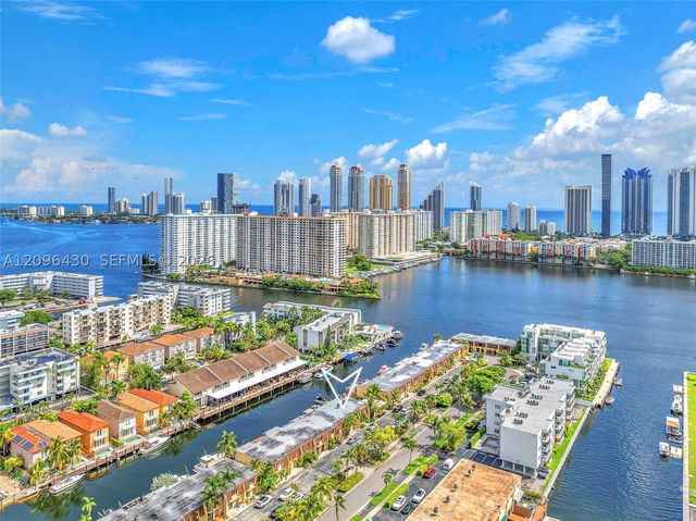 3925 NE 167th St 20, North Miami Beach, FL 33160