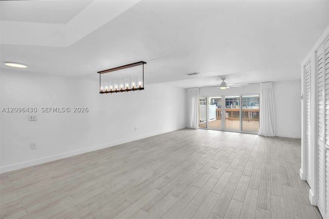 3925 NE 167th St 20, North Miami Beach, FL 33160