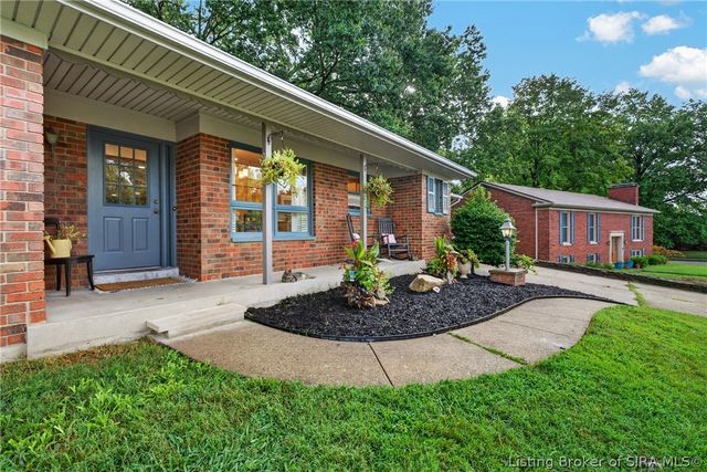 118 Farrington Drive, New Albany, IN 47150