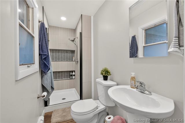 118 Farrington Drive, New Albany, IN 47150