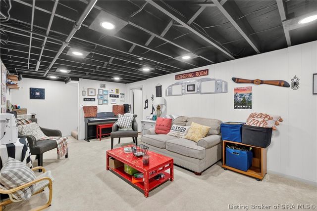 118 Farrington Drive, New Albany, IN 47150