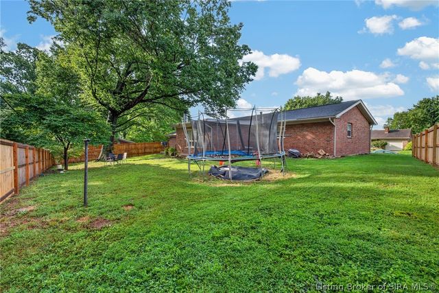 118 Farrington Drive, New Albany, IN 47150