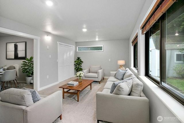 19114 49th Place W, Lynnwood, WA 98036