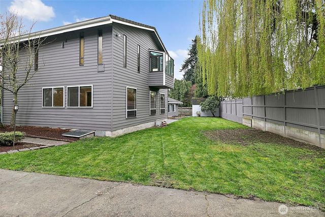 19114 49th Place W, Lynnwood, WA 98036