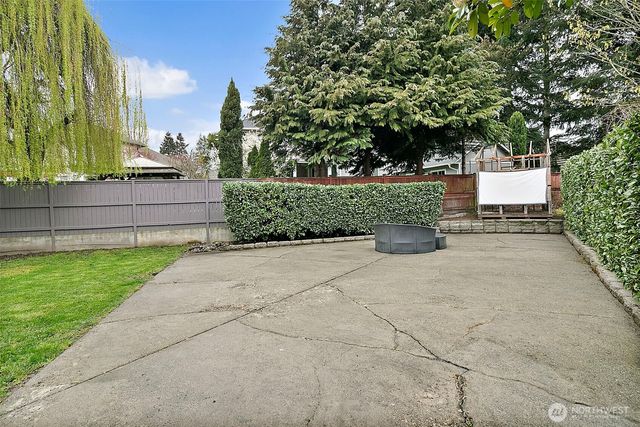 19114 49th Place W, Lynnwood, WA 98036