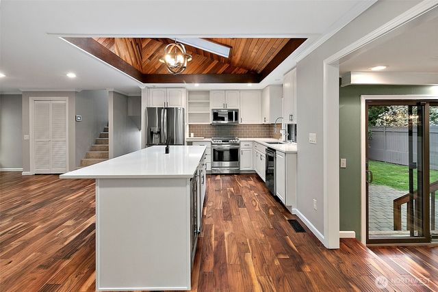 19114 49th Place W, Lynnwood, WA 98036