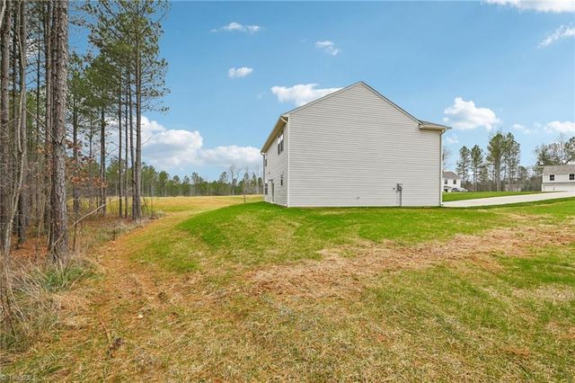324 PINE NEEDLE Drive, Lexington, NC 27292