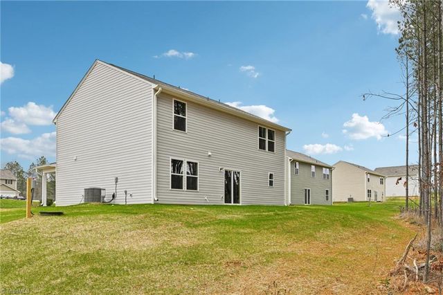 324 PINE NEEDLE Drive, Lexington, NC 27292