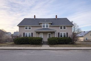 45-47 School Park 47, Northbridge, MA 01588