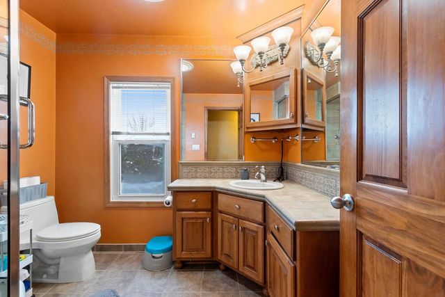 636 E ST JOSEPH STREET, Green Bay, WI 54301