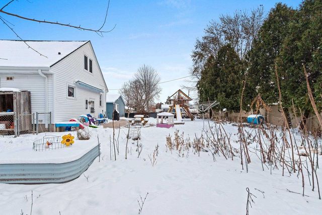 636 E ST JOSEPH STREET, Green Bay, WI 54301