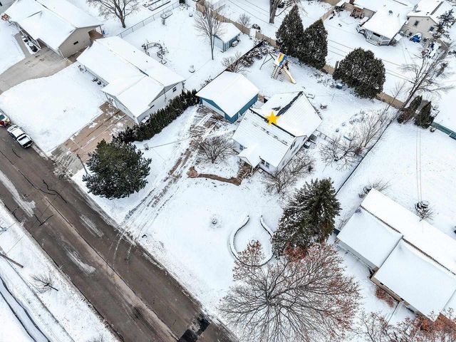 636 E ST JOSEPH STREET, Green Bay, WI 54301