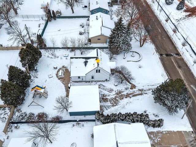 636 E ST JOSEPH STREET, Green Bay, WI 54301