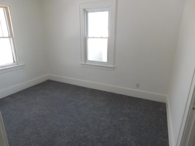 925 Dayton Avenue, Kalamazoo, MI 49048