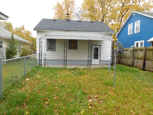 925 Dayton Avenue, Kalamazoo, MI 49048