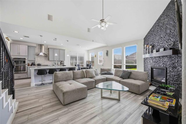 2826 Walnut Crest Drive, Katy, TX 77494