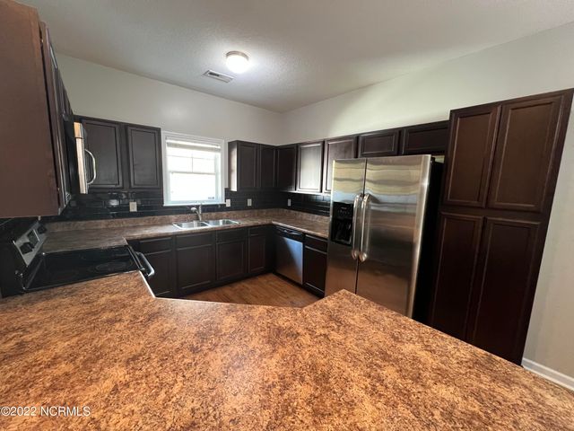 110 Caldwell Loop, Jacksonville, NC 28546