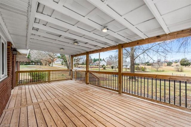 1768 Poole Town Road, Asheboro, NC 27205