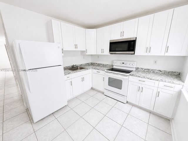1405 NW 5th Court 2, Florida City, FL 33034