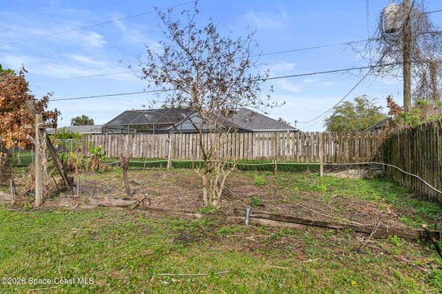 175 Benchor Road NW, Palm Bay, FL 32907