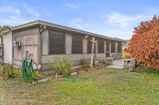 175 Benchor Road NW, Palm Bay, FL 32907