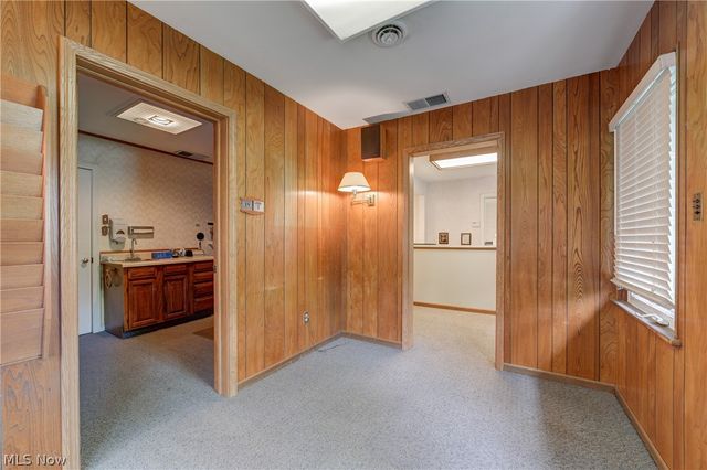 457 Dover Center Road, Bay Village, OH 44140