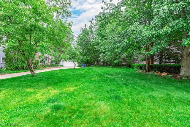 457 Dover Center Road, Bay Village, OH 44140
