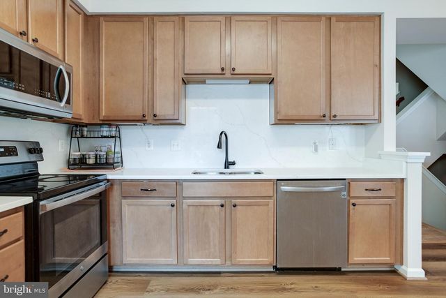 42153 GRADY TER, Aldie, VA 20105