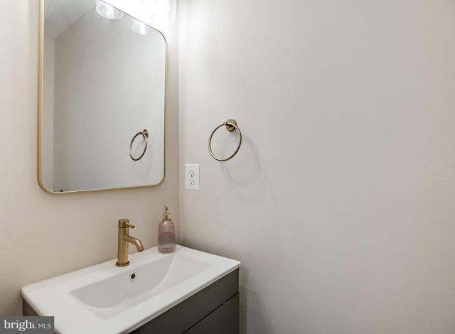 42153 GRADY TER, Aldie, VA 20105