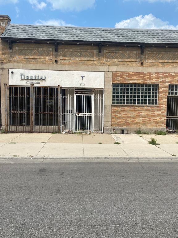 2814 E 79th Street, Chicago, IL 60649