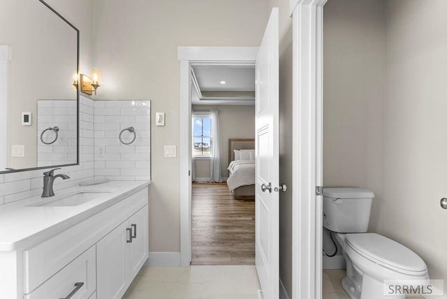 5525 Klamath Falls St, Ammon, ID 83406