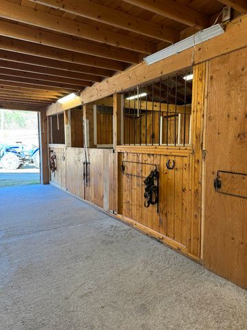 1374 US Route 7S, Wallingford, VT 05773