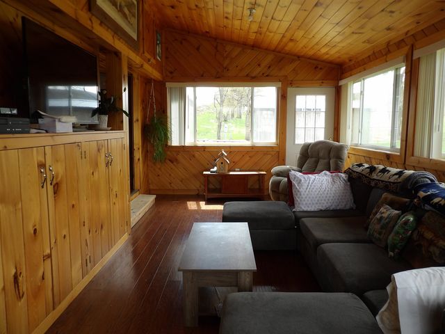 1374 US Route 7S, Wallingford, VT 05773