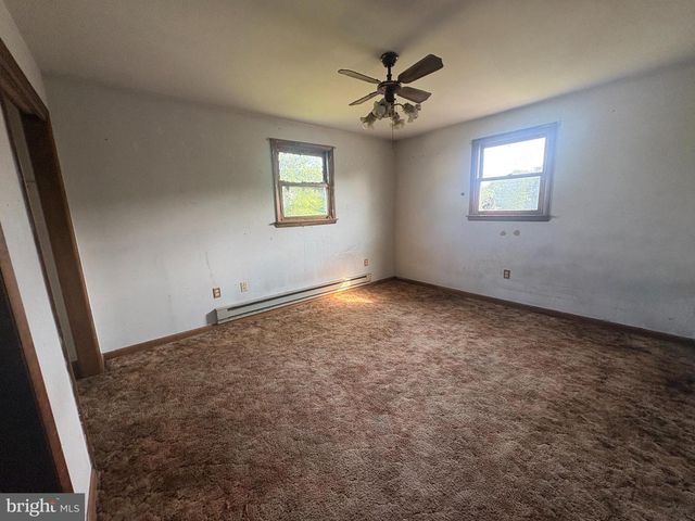 422 E 8TH ST, Birdsboro, PA 19508