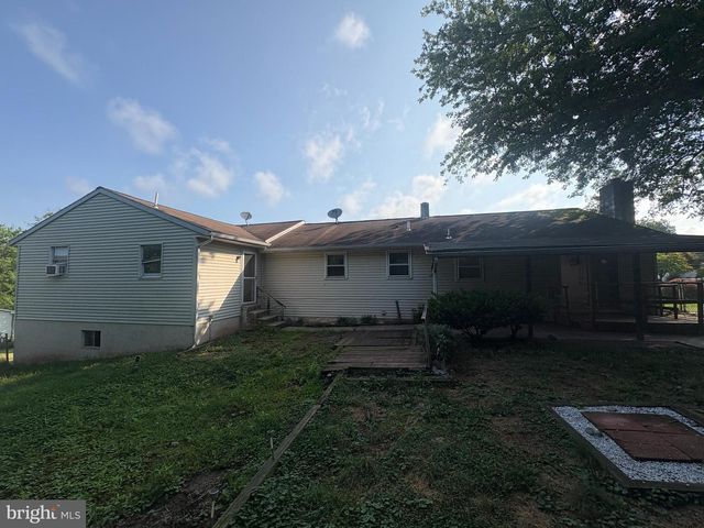 422 E 8TH ST, Birdsboro, PA 19508