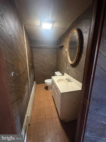 422 E 8TH ST, Birdsboro, PA 19508