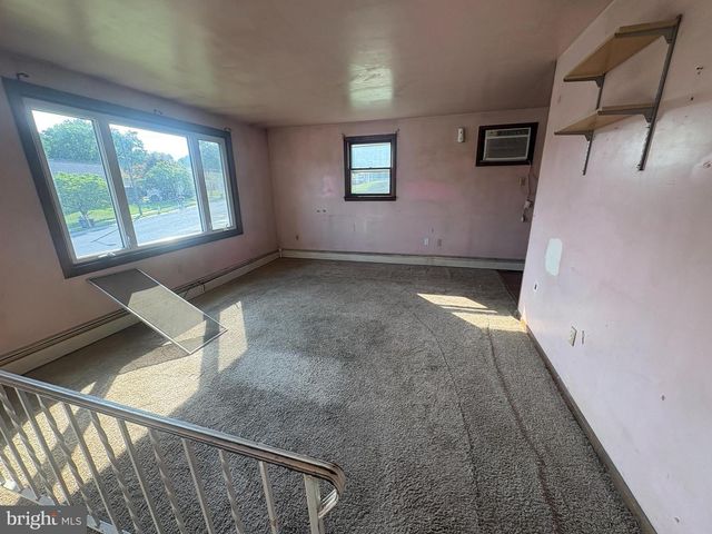 422 E 8TH ST, Birdsboro, PA 19508