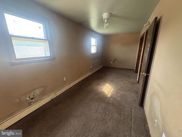 422 E 8TH ST, Birdsboro, PA 19508