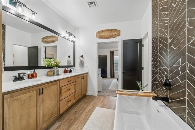 7405 NW 158th Street, Edmond, OK 73013