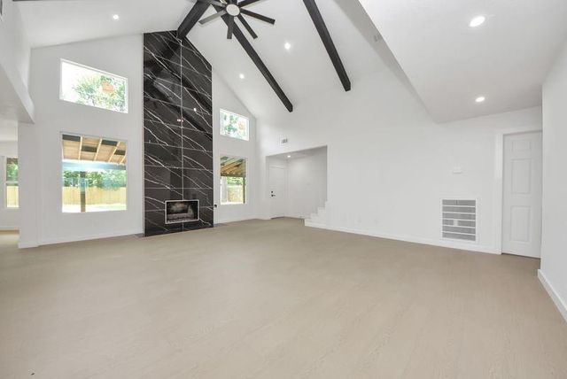 15206 Beacham Drive, Houston, TX 77070