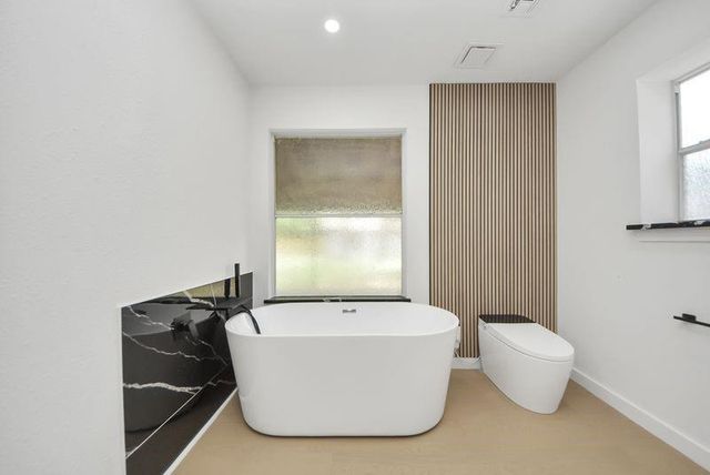 15206 Beacham Drive, Houston, TX 77070